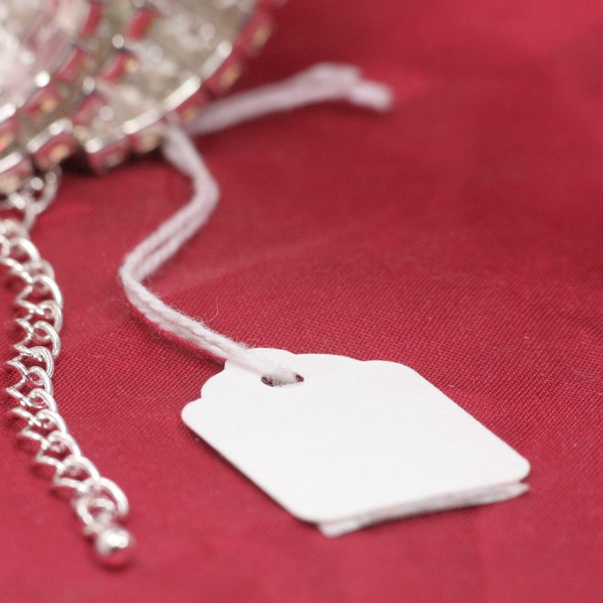 Etichette Bianche con Filo