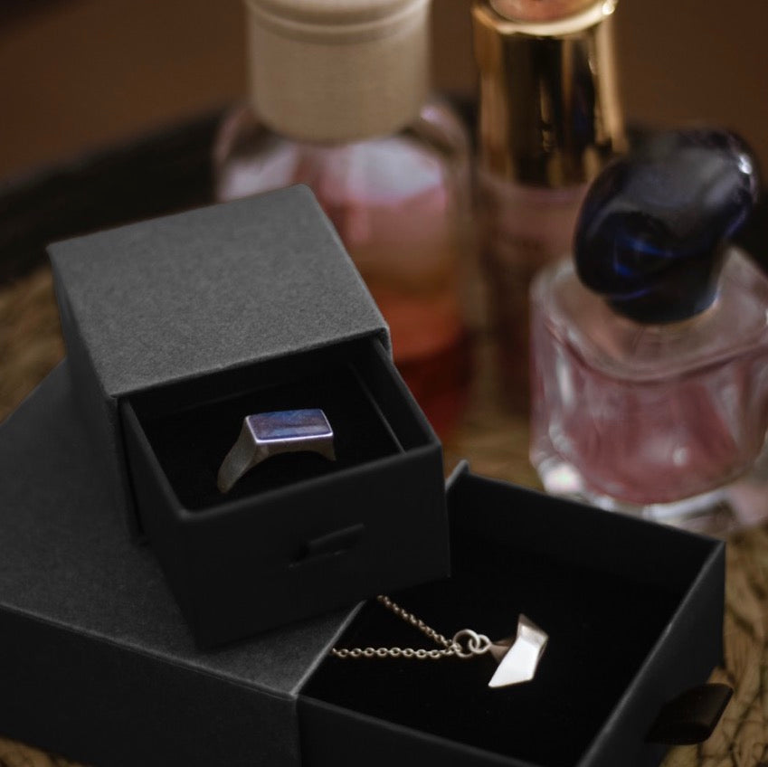 Astuccio Gioielleria Apertura Frontale Grigio e Nero