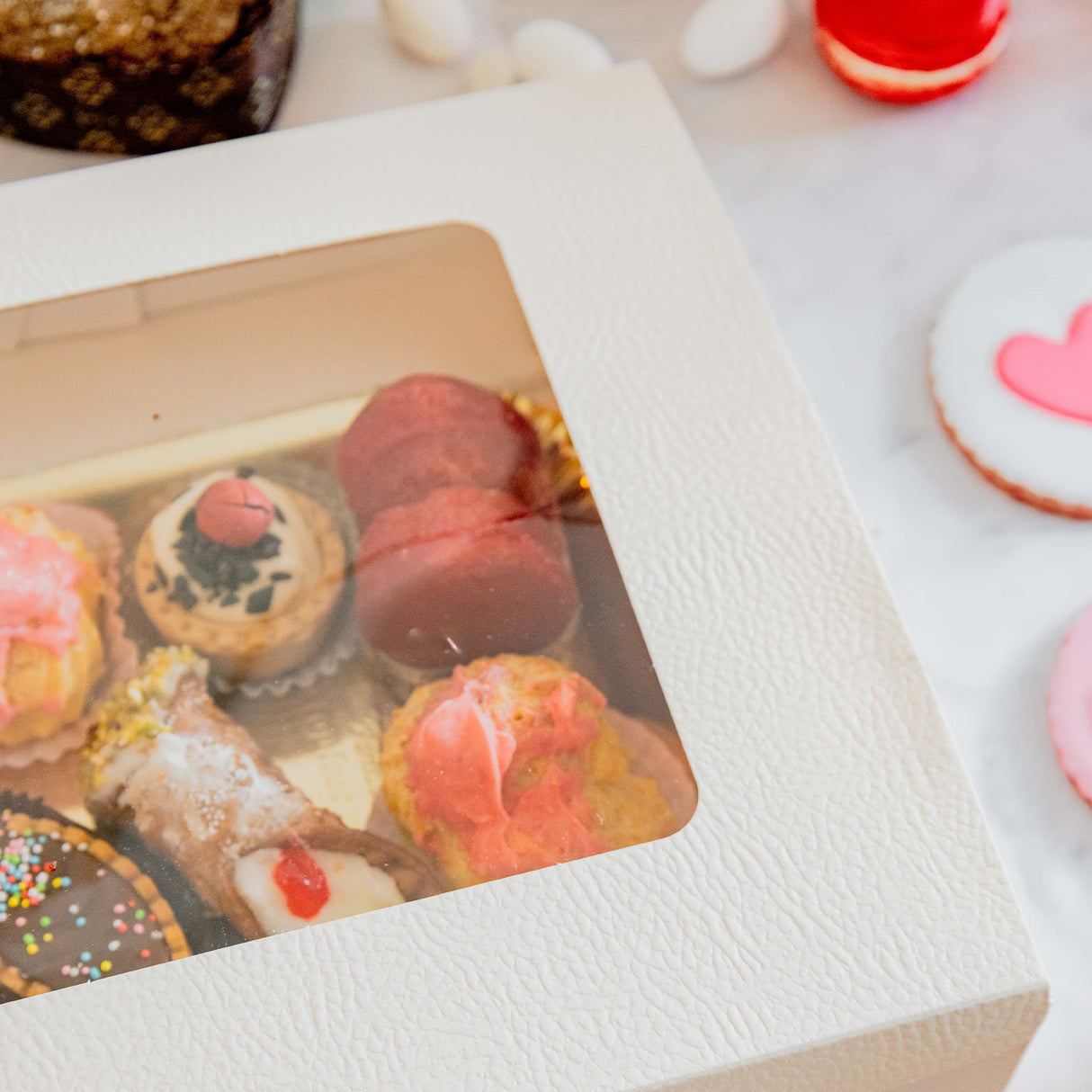 Scatola Pasticceria Pratica con Finestra Trasparente