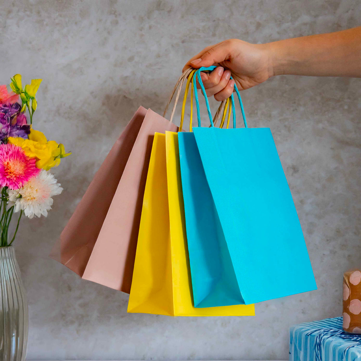 Shopper Carta Colorata Manico in Cordino