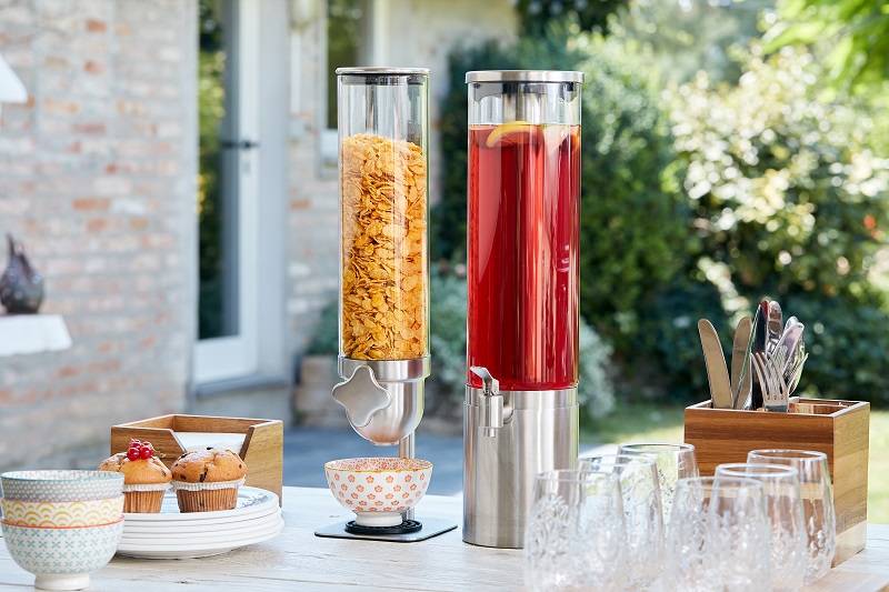 Dispenser per succhi con refrigerante