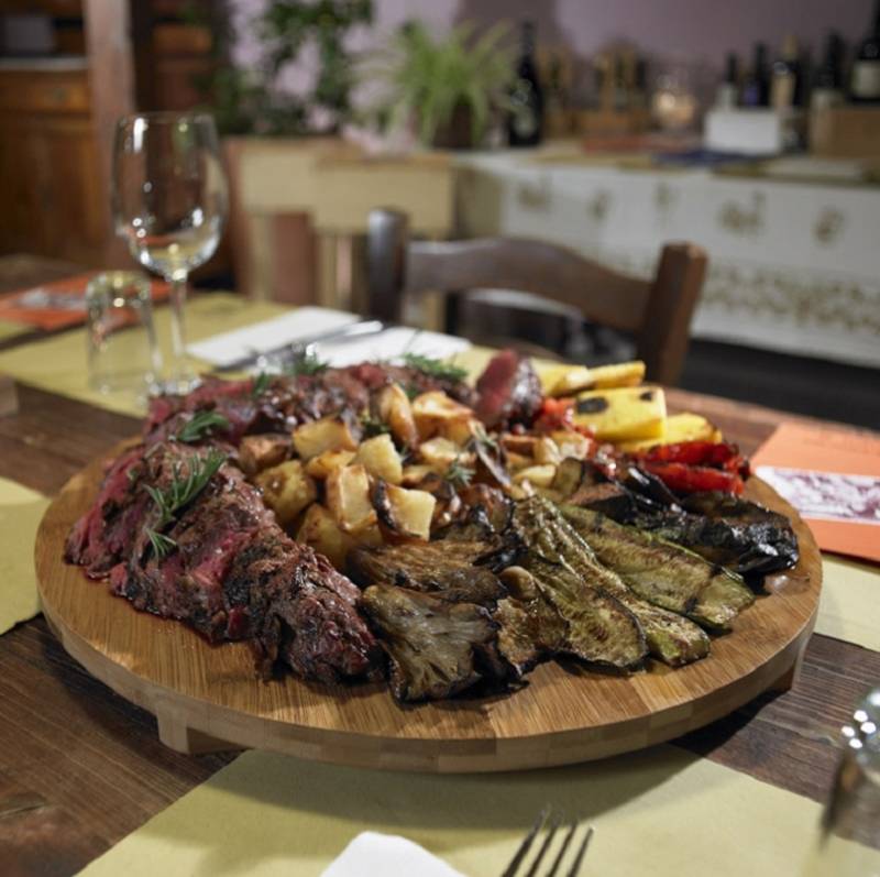 Tagliere con piedini tondo