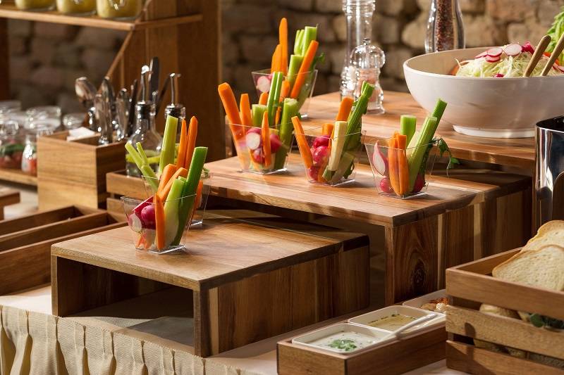 Set espositori in acacia