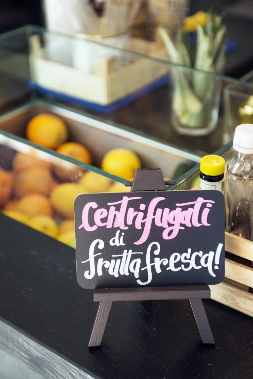 Lavagna con treppiede supporto in legno