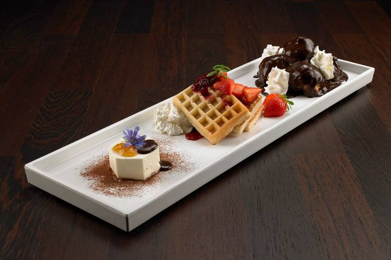 Vassoio bianco in melamina