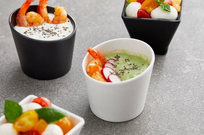 Bicchierino finger food in melamina inclinato