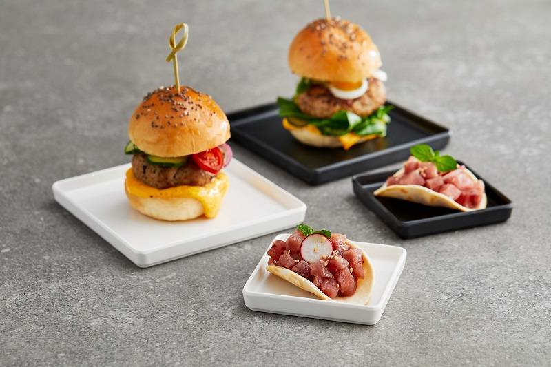 Piattino quadrato in melamina