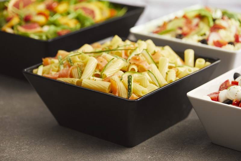 Insalatiera quadrata nera in melamina