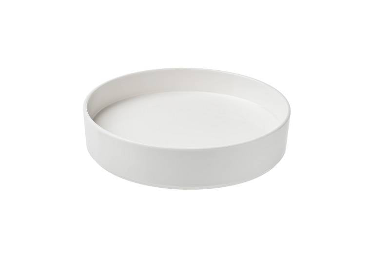 Piatto bianco con bordi dritti