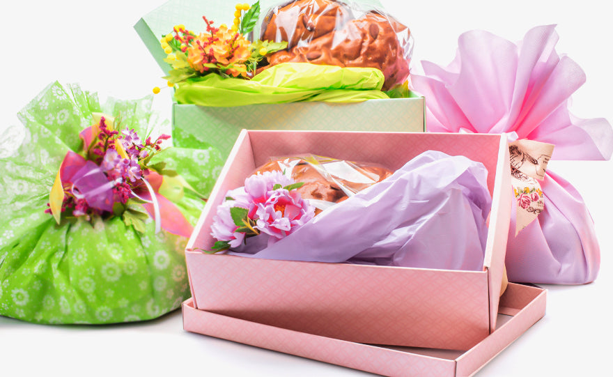 Scatole, confezioni e forme per colombe pasquali