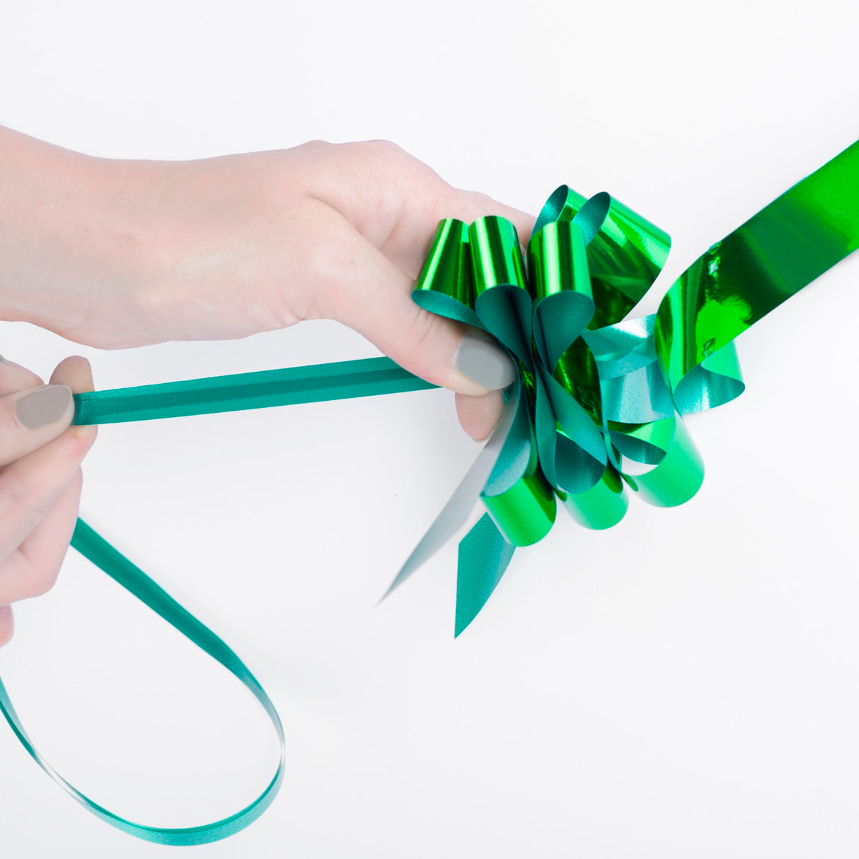 Coccarda Metal Pull Bow